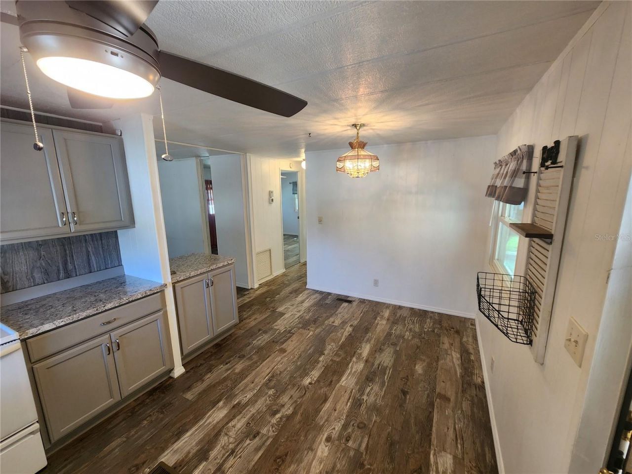 808 53rd Avenue E, Unit 191, Bradenton, FL 34203 Photo