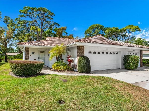 5608 GARDEN LAKES DRIVE , BRADENTON, FL 34203
