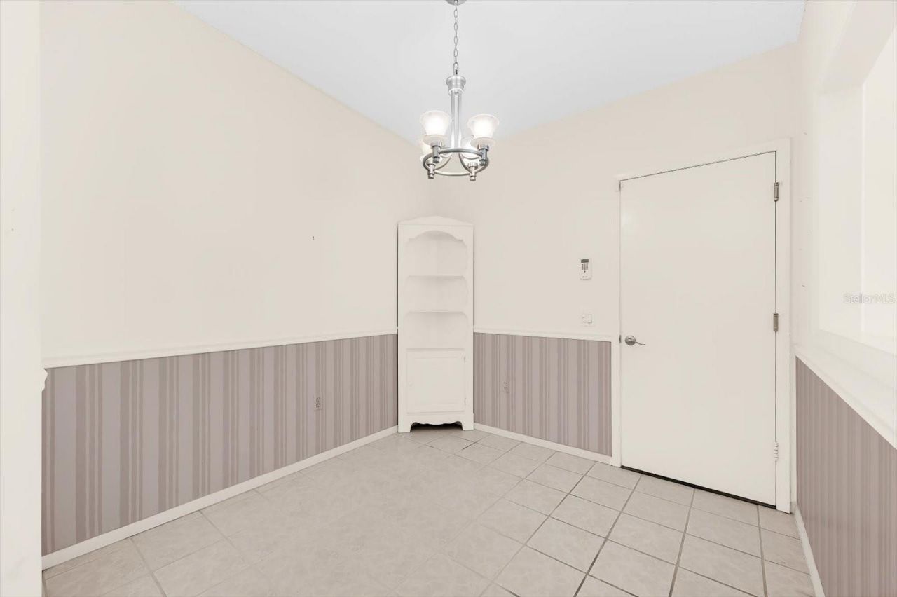 5608 Garden Lakes Drive, Bradenton, FL 34203 Photo