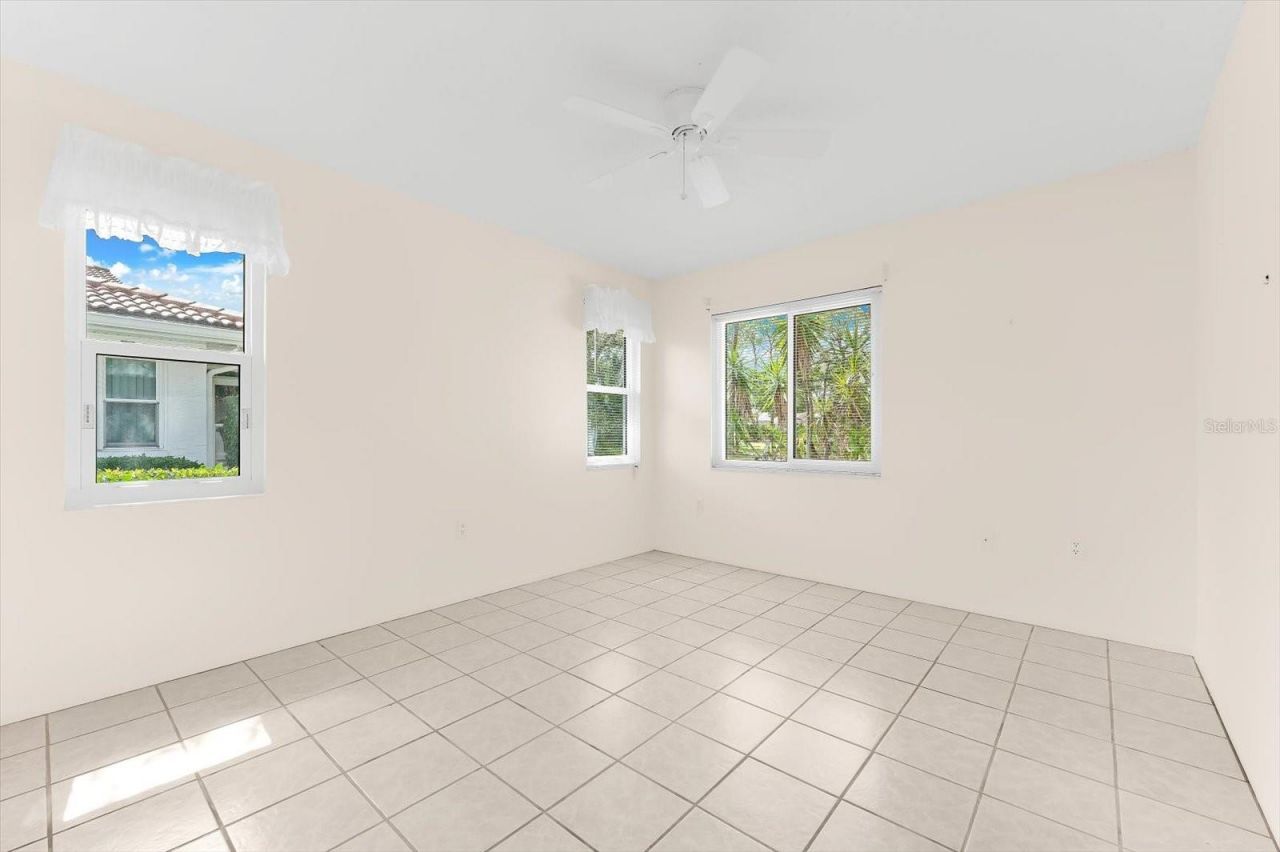 5608 Garden Lakes Drive, Bradenton, FL 34203 Photo