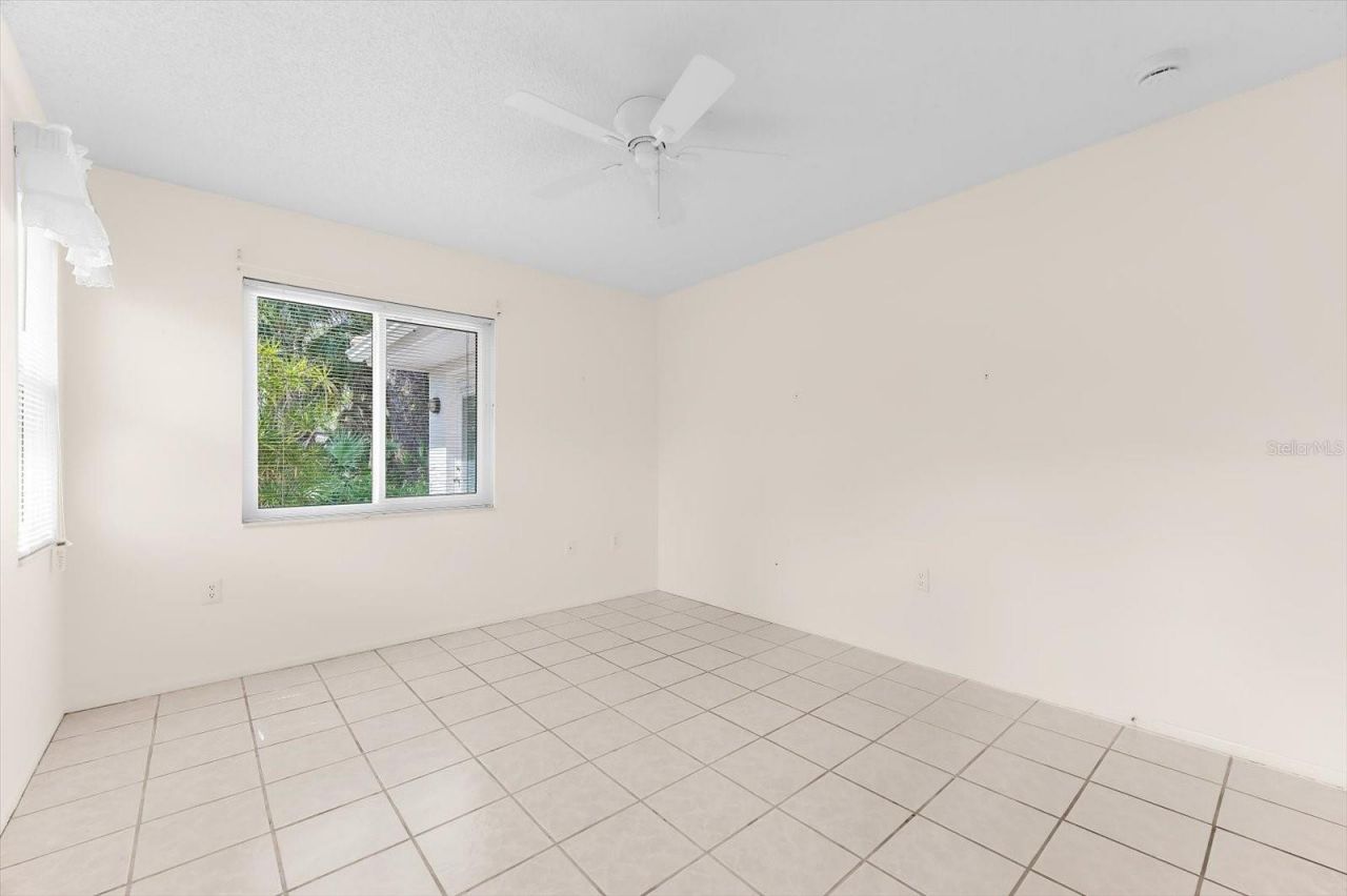 5608 Garden Lakes Drive, Bradenton, FL 34203 Photo