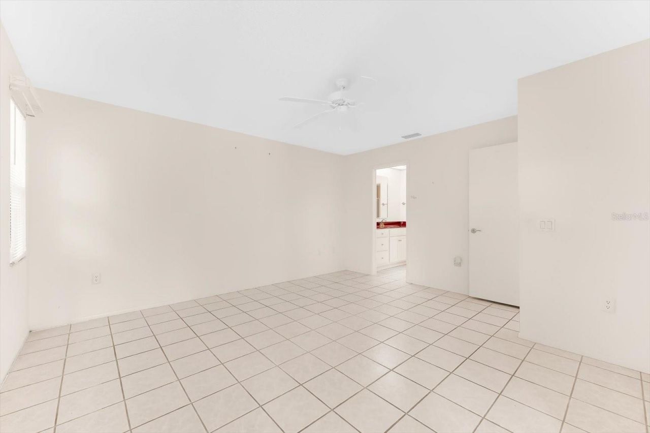 5608 Garden Lakes Drive, Bradenton, FL 34203 Photo