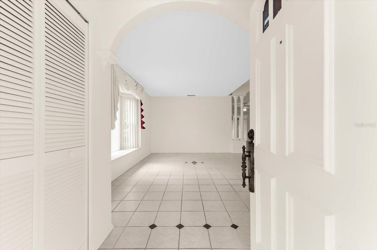 5608 Garden Lakes Drive, Bradenton, FL 34203 Photo