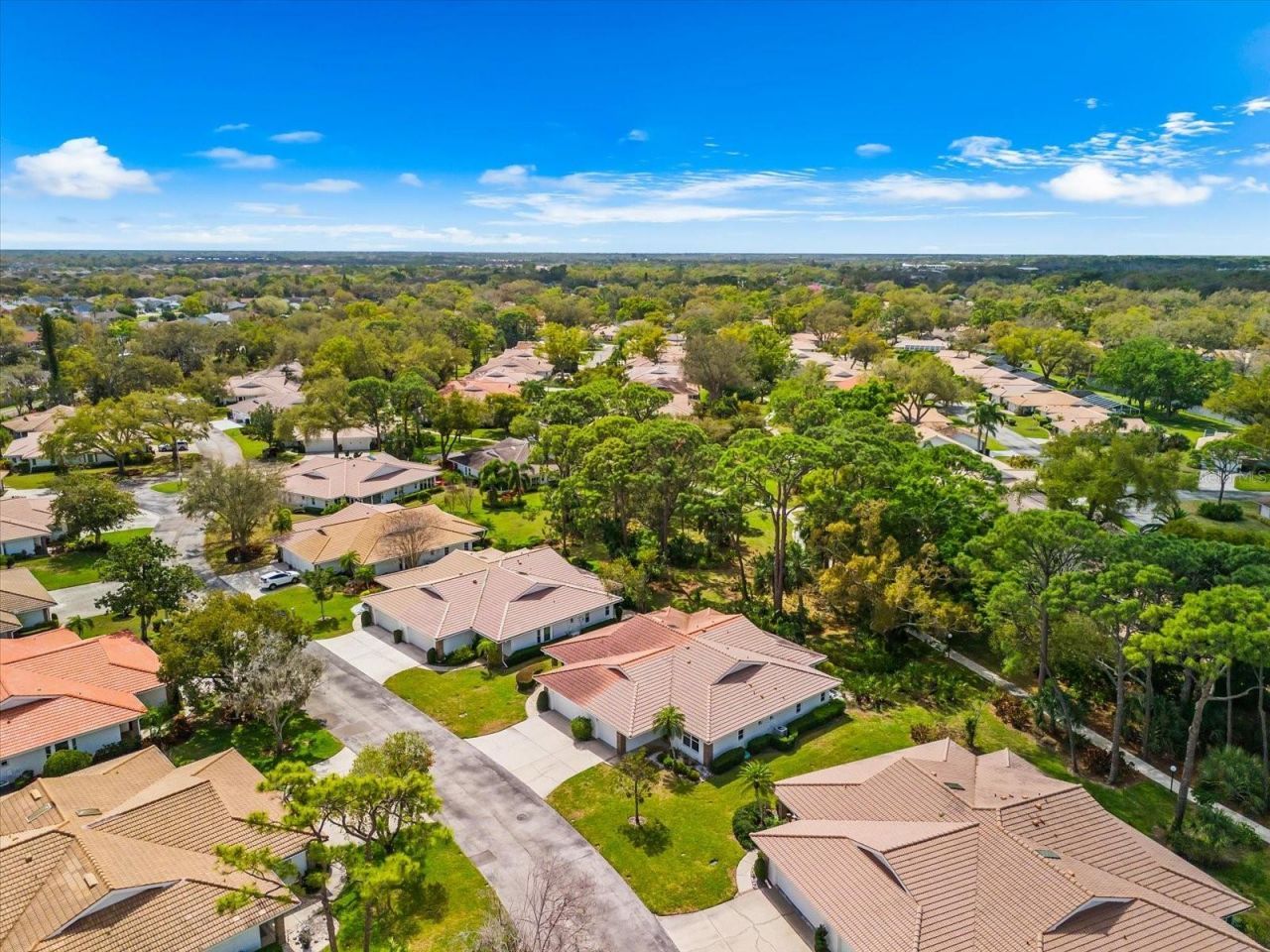 5608 Garden Lakes Drive, Bradenton, FL 34203 Photo