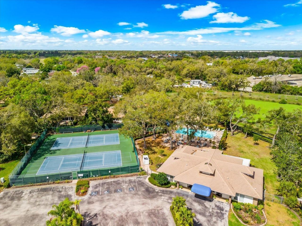 5608 Garden Lakes Drive, Bradenton, FL 34203 Photo