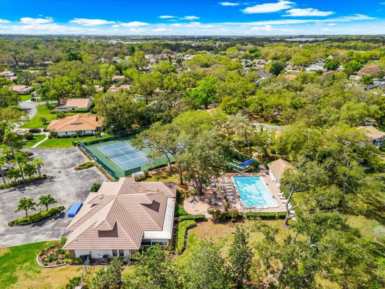 5608 Garden Lakes Drive, Bradenton, FL 34203 Photo