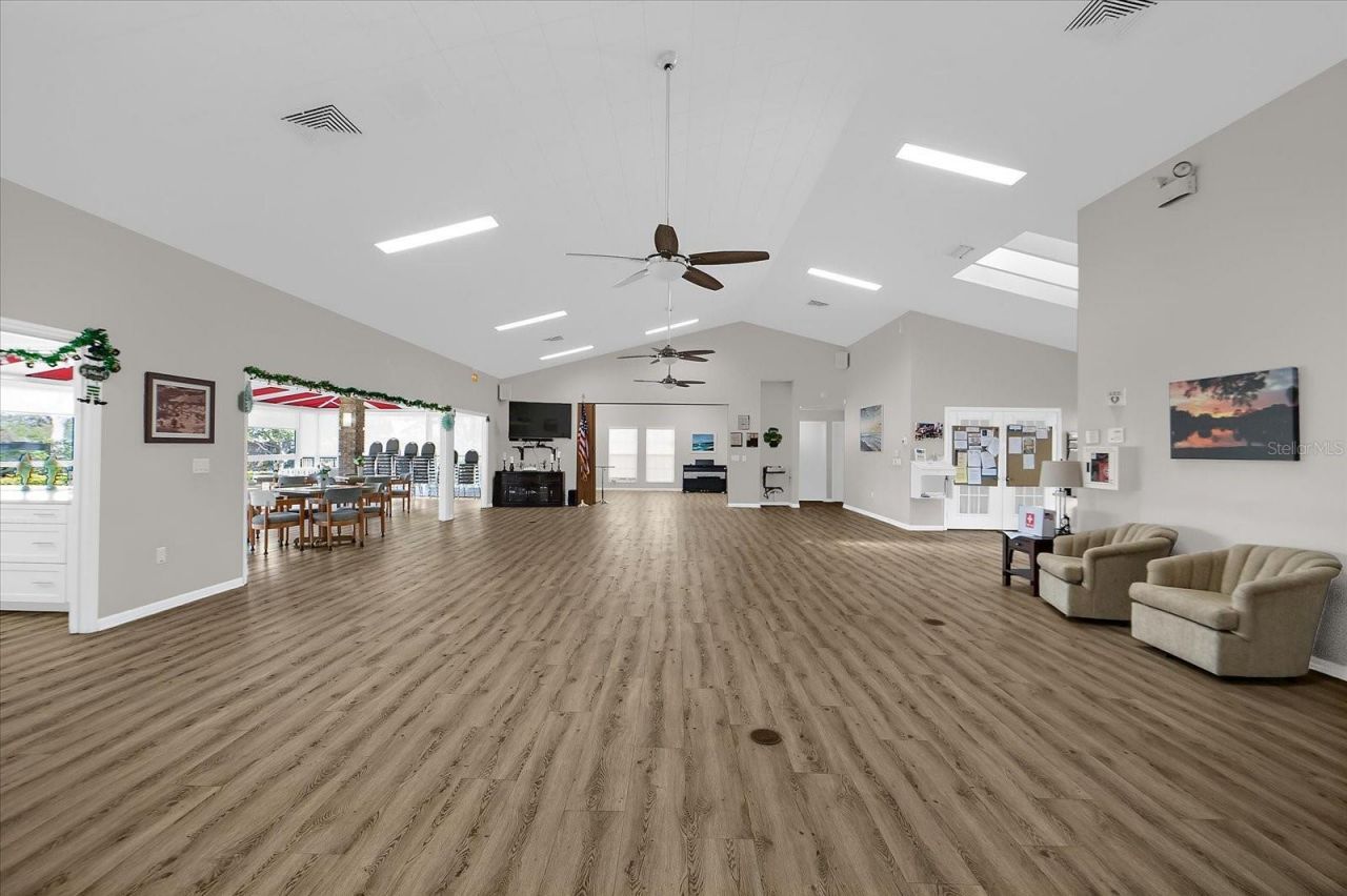 5608 Garden Lakes Drive, Bradenton, FL 34203 Photo