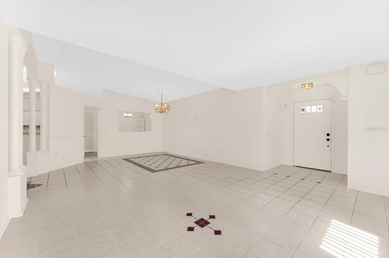 5608 Garden Lakes Drive, Bradenton, FL 34203 Photo