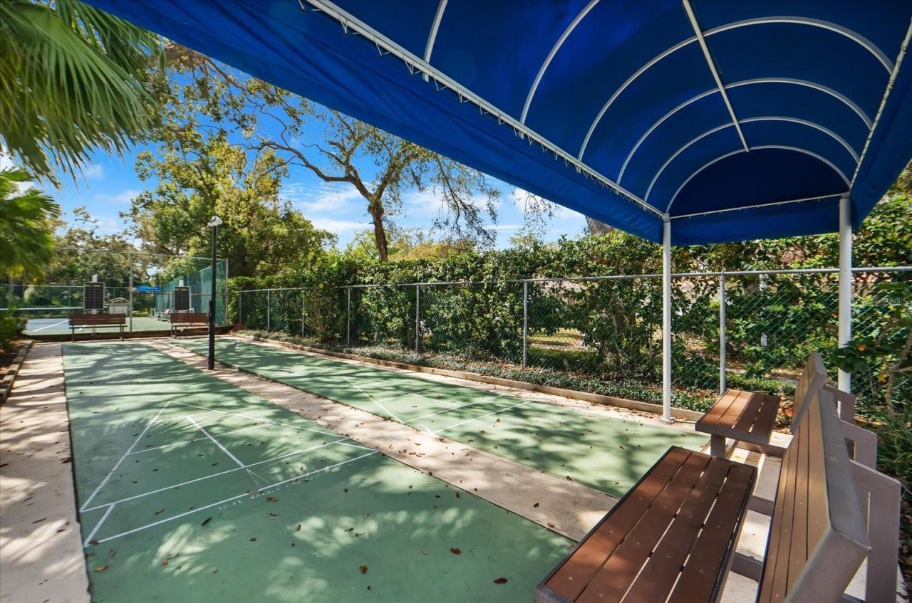 5608 Garden Lakes Drive, Bradenton, FL 34203 Photo