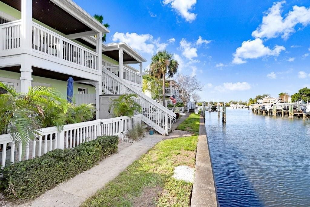 5012 Starfish Drive Se, Unit B, Saint Petersburg, FL 33705 Photo