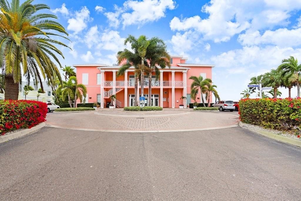 5012 Starfish Drive Se, Unit B, Saint Petersburg, FL 33705 Photo