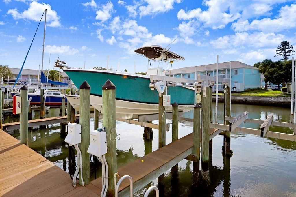 5012 Starfish Drive Se, Unit B, Saint Petersburg, FL 33705 Photo