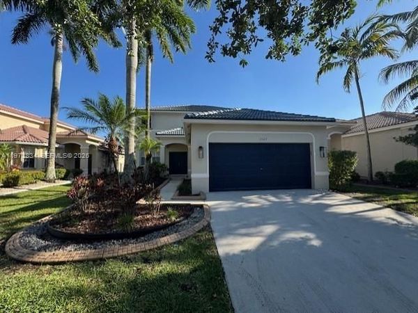 1527 Winterberry , Weston, FL 33327