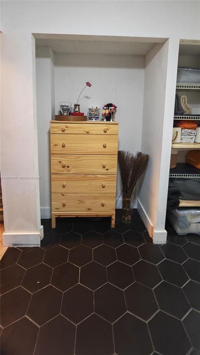 2802 N 46 Ave , Unit 520B, Hollywood, FL 33021 Photo