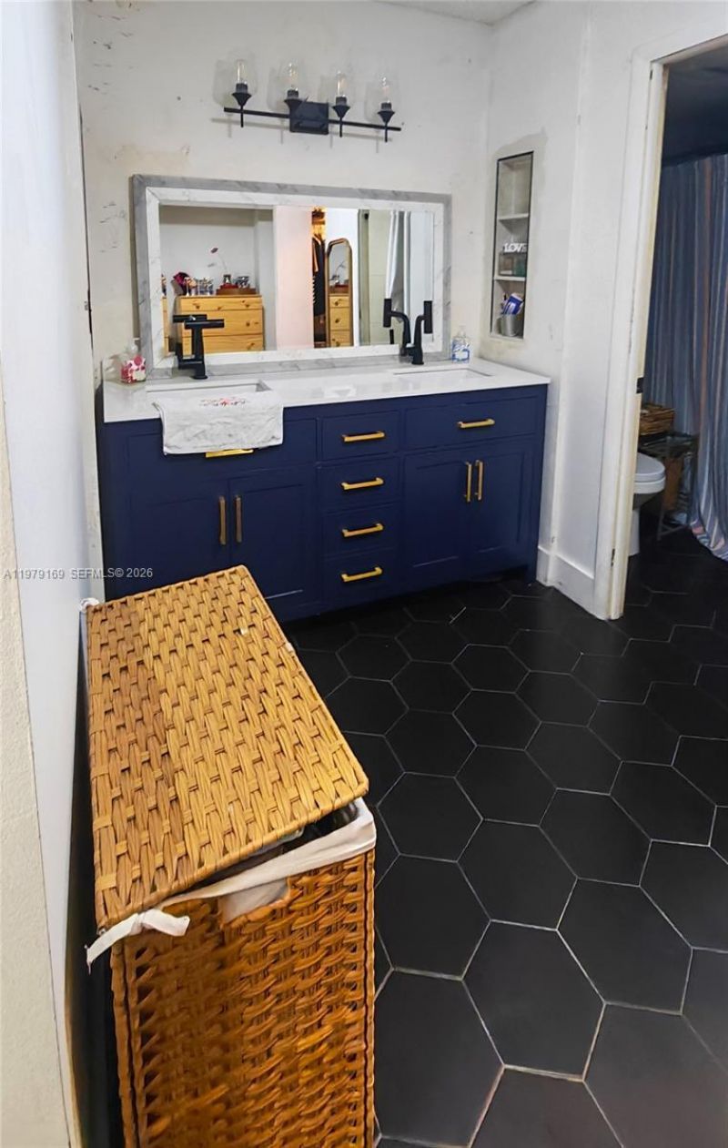 2802 N 46 Ave , Unit 520B, Hollywood, FL 33021 Photo