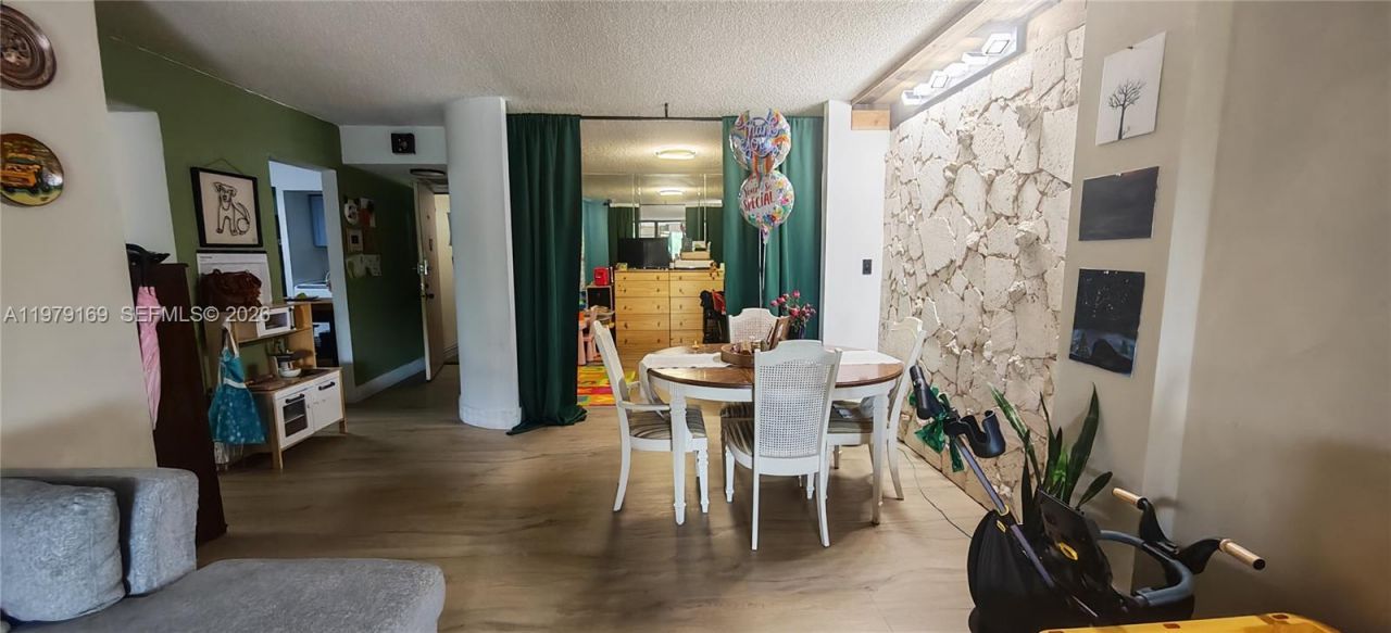 2802 N 46 Ave , Unit 520B, Hollywood, FL 33021 Photo