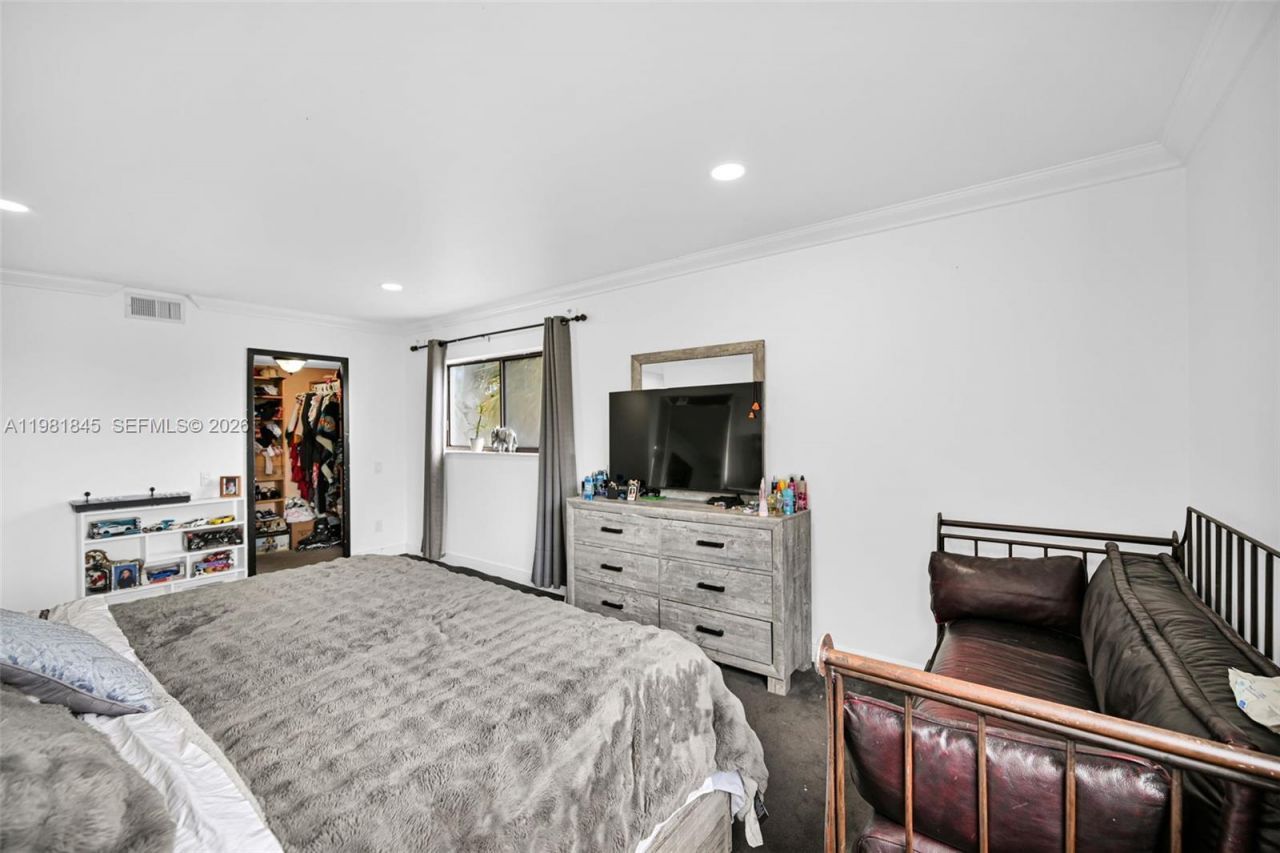 900 Crystal Lake Dr, Unit 2B, Deerfield Beach, FL 33064 Photo