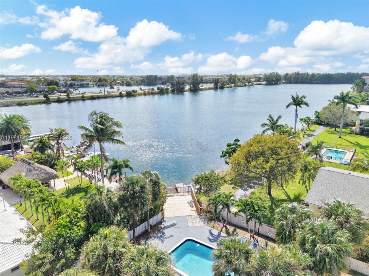 900 Crystal Lake Dr, Unit 2B, Deerfield Beach, FL 33064 Photo