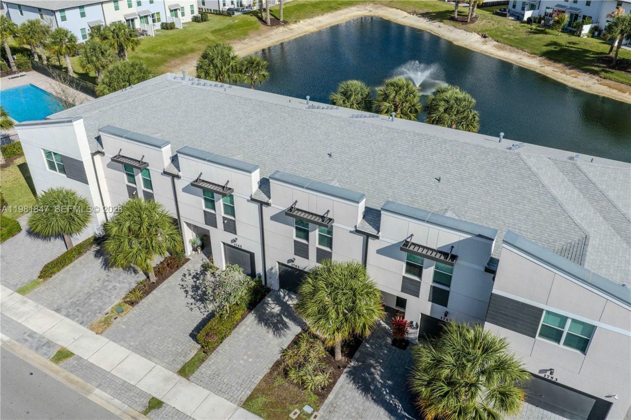 1761 Lindley St, Mangonia Park, FL 33407 Photo