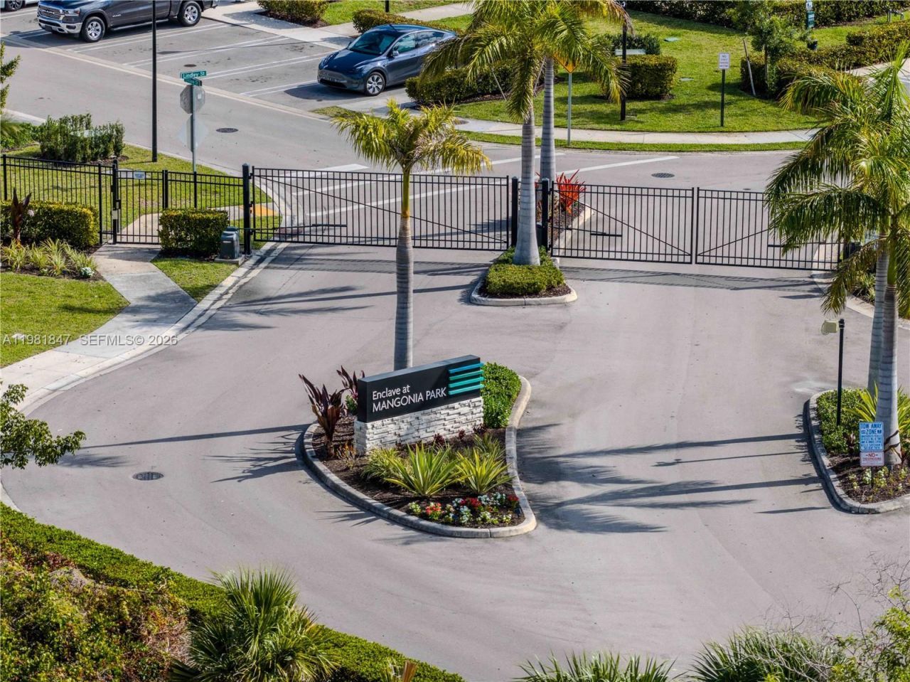 1761 Lindley St, Mangonia Park, FL 33407 Photo