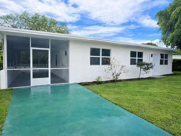 16240 NW 22nd Ave , Miami Gardens, FL 33054