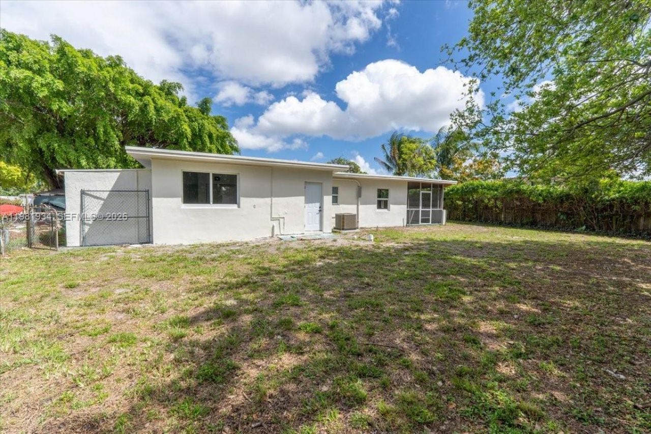 16240 NW 22nd Ave , Miami Gardens, FL 33054 Photo