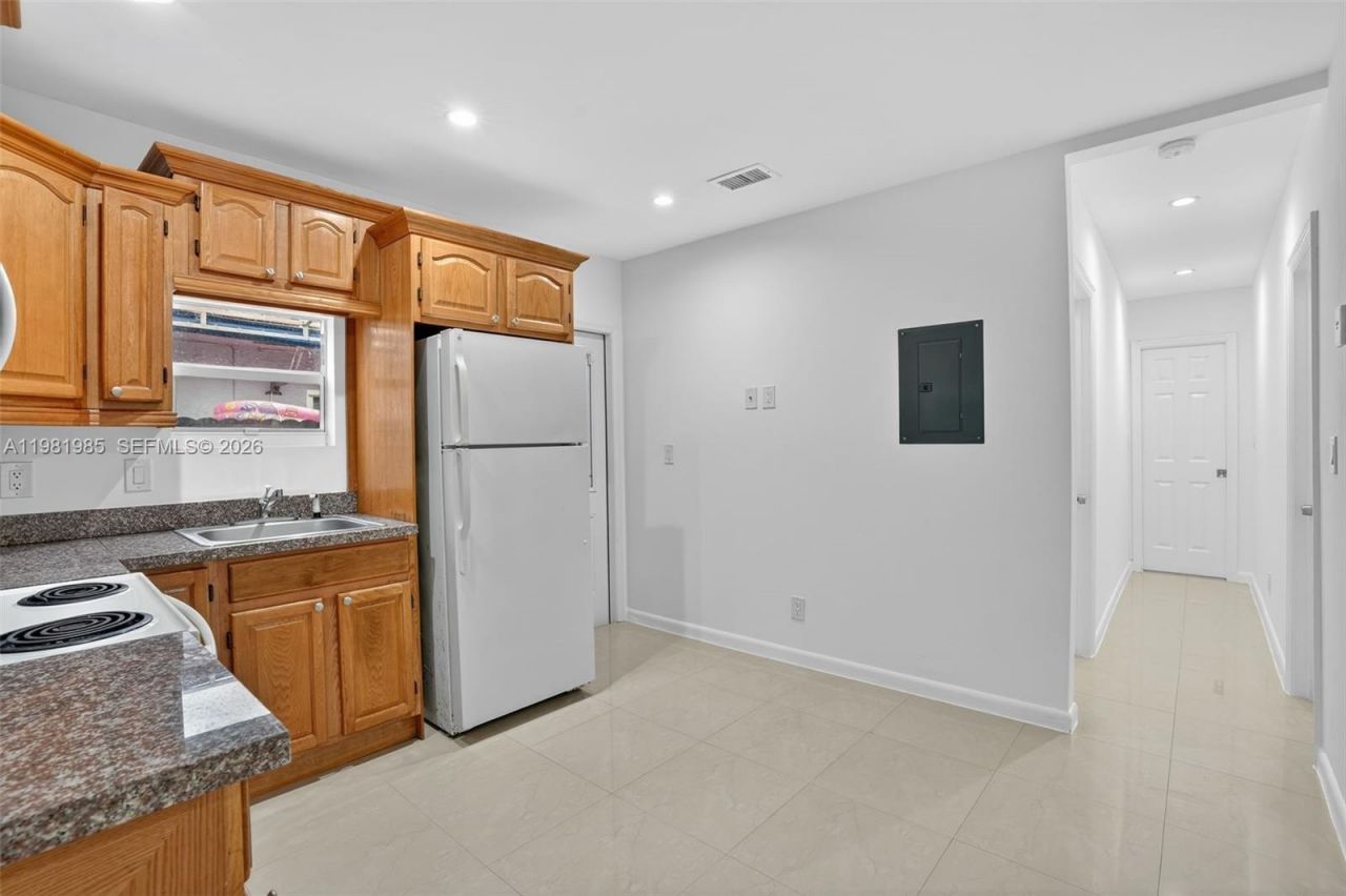 6761 SW 13th Ter, Unit 1, Miami, FL 33144 Photo