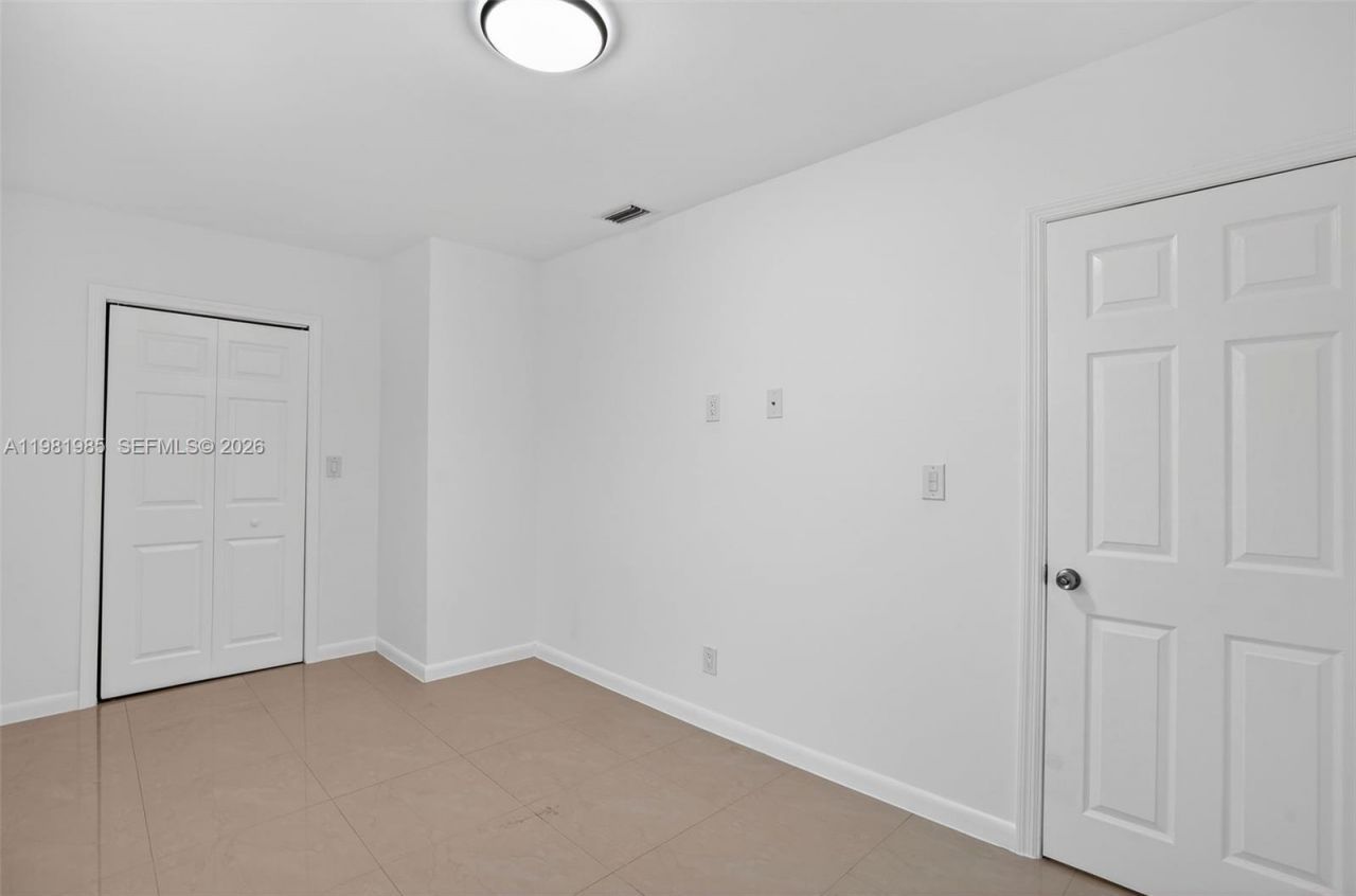 6761 SW 13th Ter, Unit 1, Miami, FL 33144 Photo