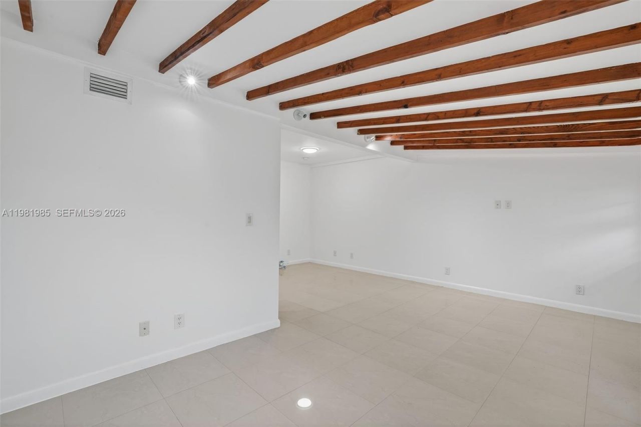 6761 SW 13th Ter, Unit 1, Miami, FL 33144 Photo