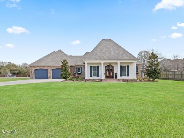 118 Laken Lane , Lafayette, LA 70508