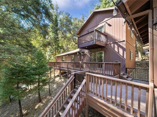 330 Canyon Drive, Cedarpines Park, CA 92322