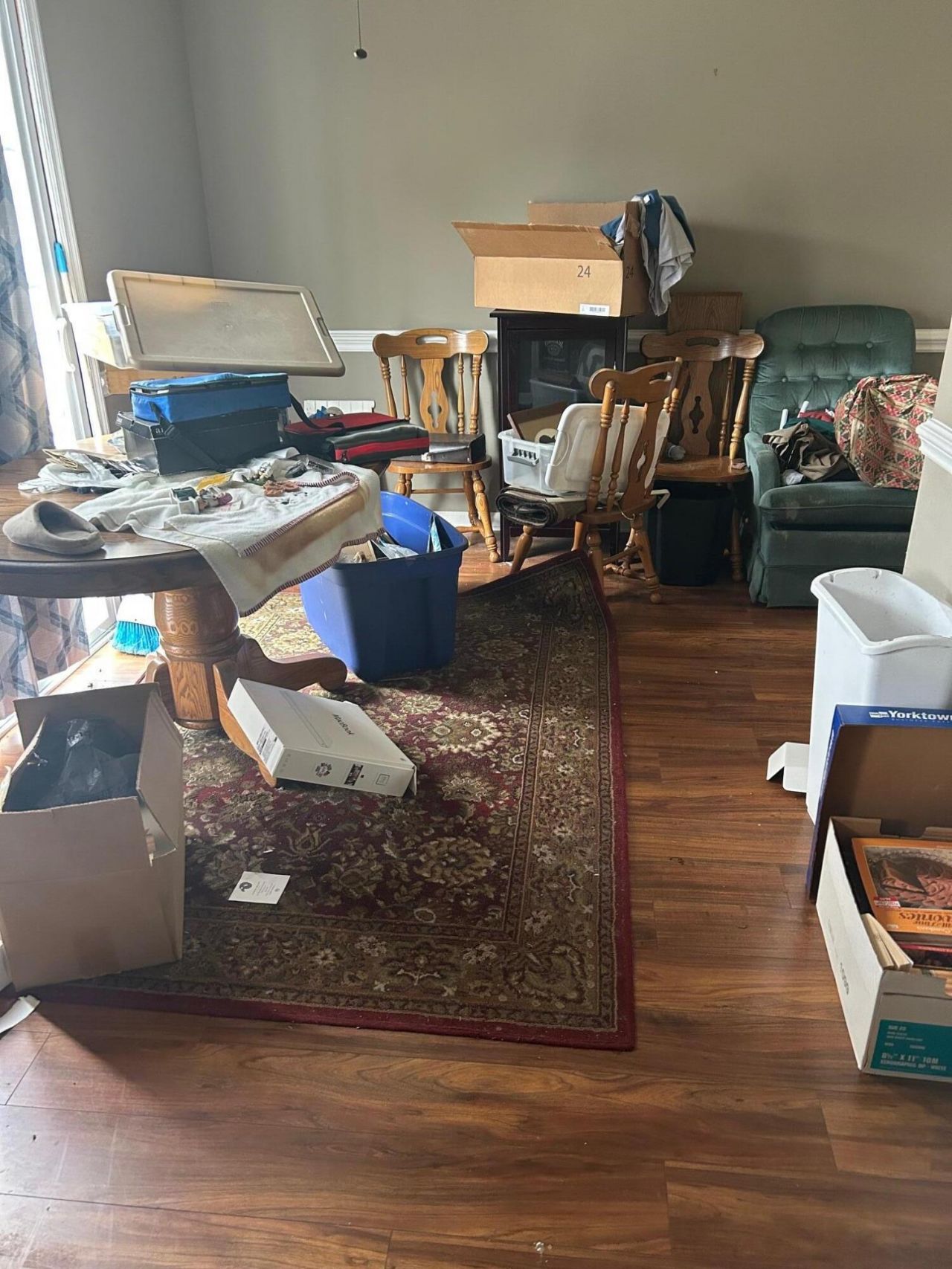 2 Manor Boulevard Photo 10