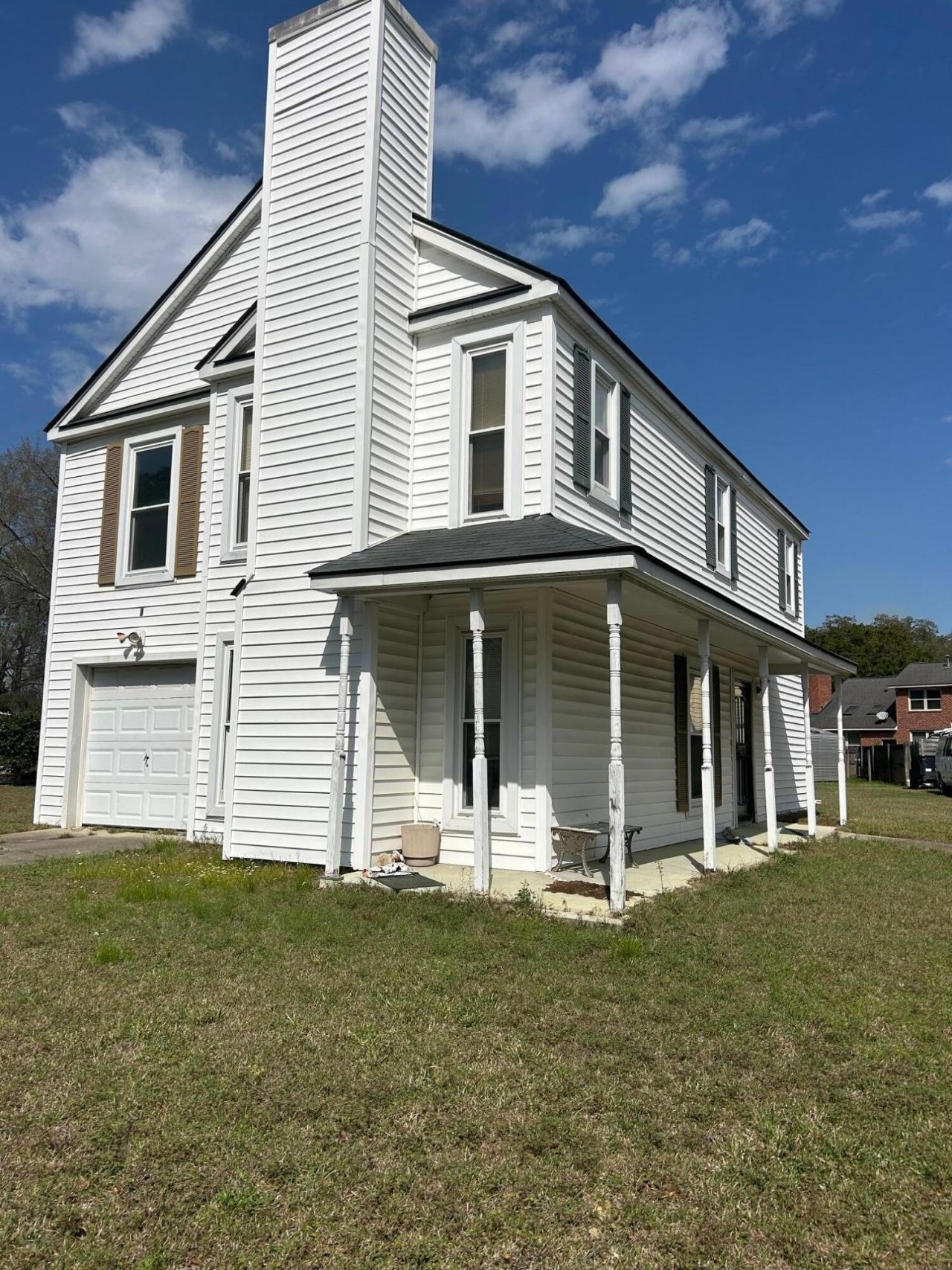 2 Manor Boulevard Photo 6