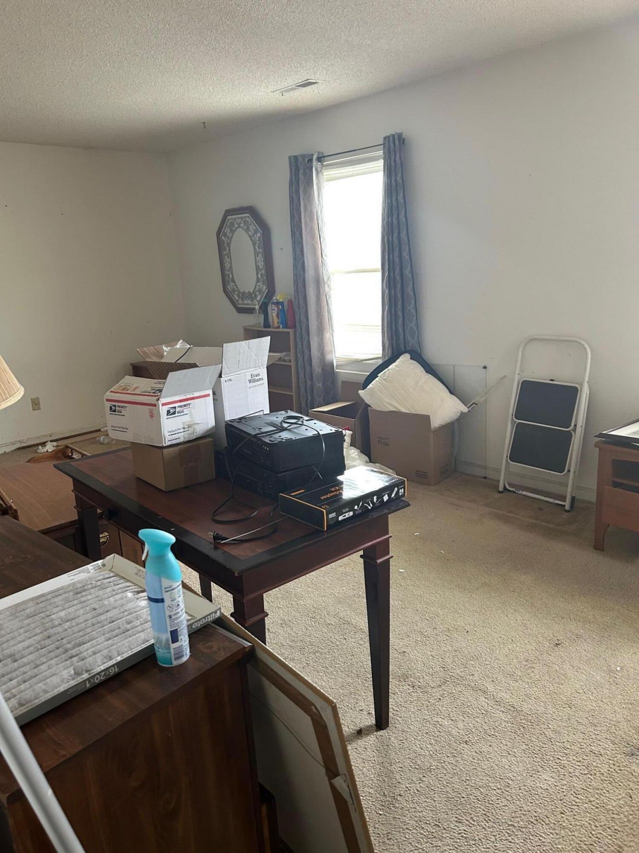 2 Manor Boulevard Photo 8