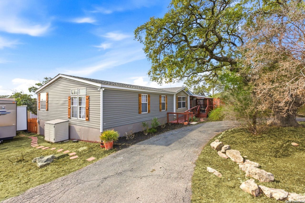 250 County Road 3829, San Antonio, TX 78253 Main Photo