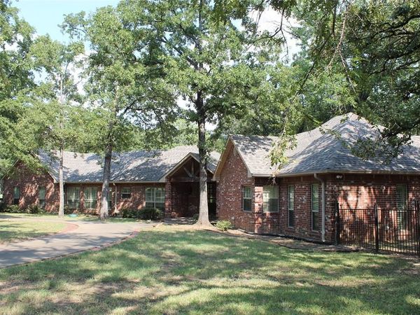 110 Bay Tree Trail , Mabank, TX 75156