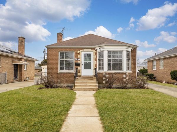 2513 S 18th Avenue, Broadview, IL 60155