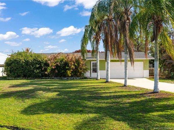 598 SW Lakehurst Drive, Port St Lucie, FL 34983