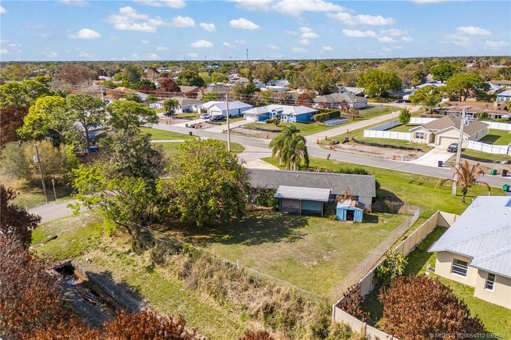 598 SW Lakehurst Drive, Port Saint Lucie, FL 34983 Photo