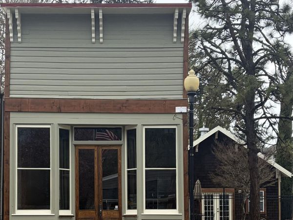 431 N Main St, Brownsville, OR 97327