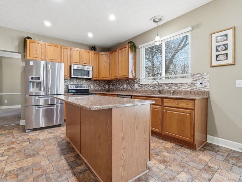 75 Triple Crown Circle, Springboro, OH 45066 Photo 22