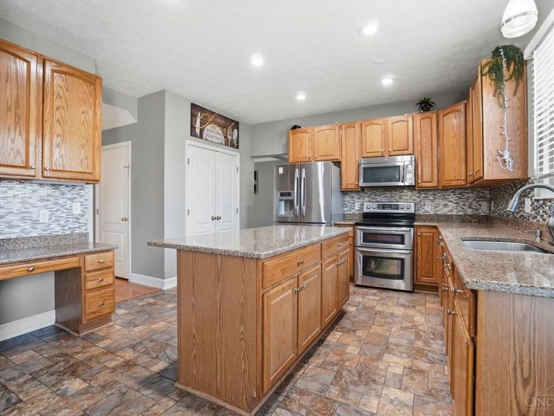 75 Triple Crown Circle, Springboro, OH 45066 Photo 27