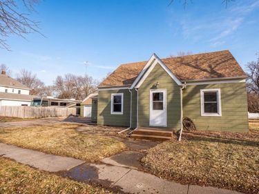 122 1st Avenue NE, Clara City, MN 56222