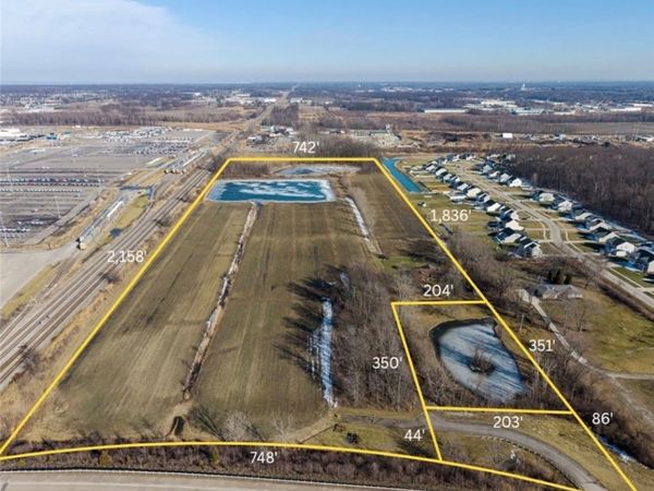 1117 Abbe Road , Sheffield Village, OH 44054