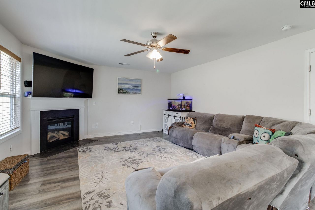 1604 Green Branch Circle Photo 13