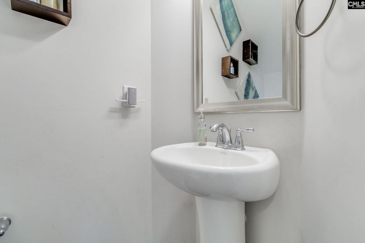 1604 Green Branch Circle Photo 17