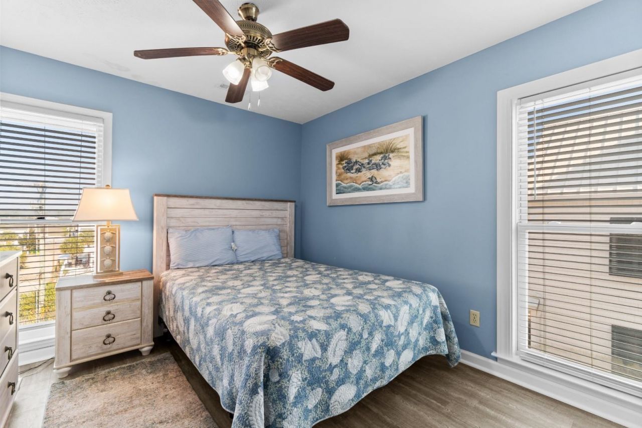 126 N Waccamaw Dr. Photo 13