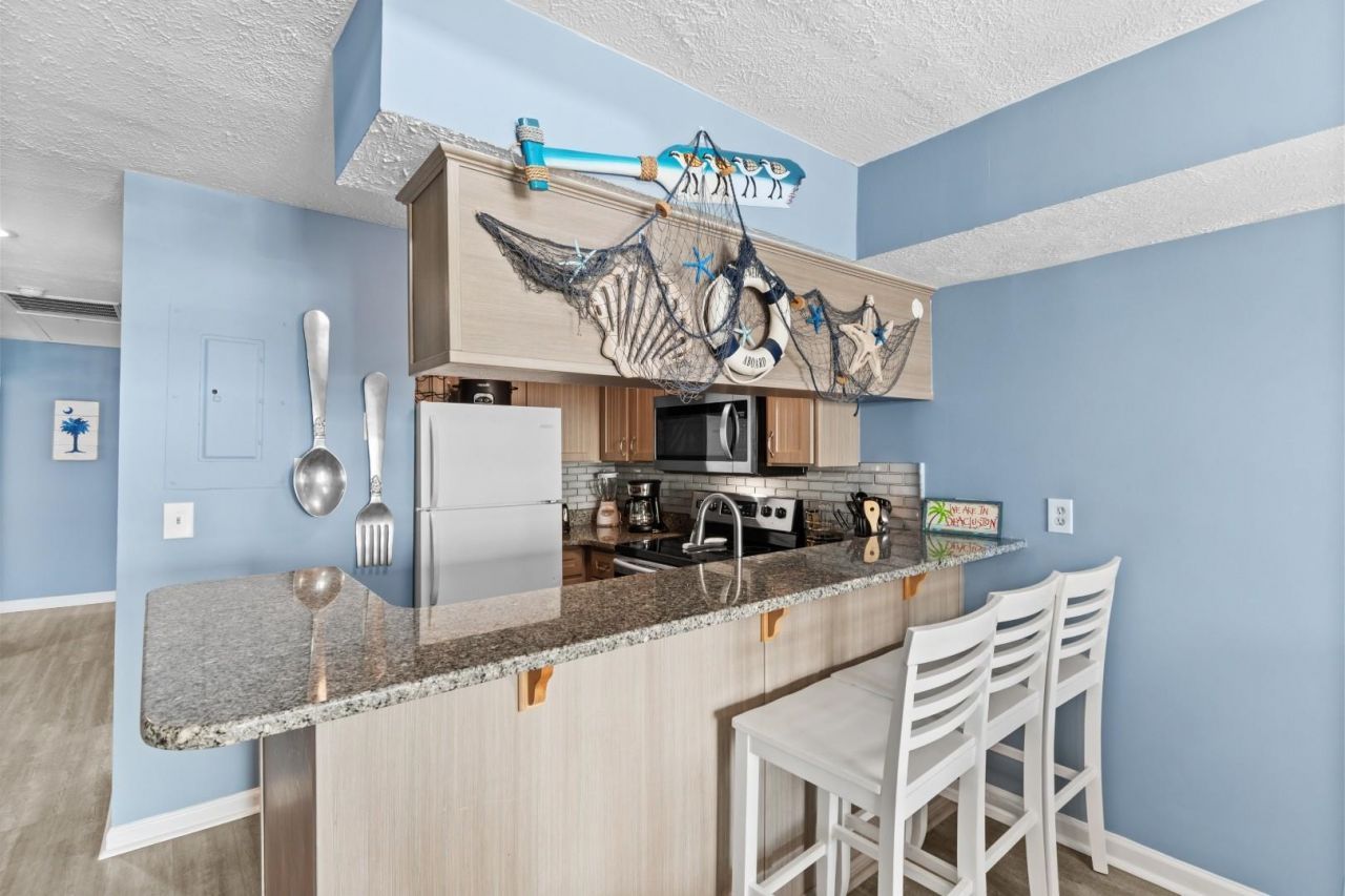 126 N Waccamaw Dr. Photo 6