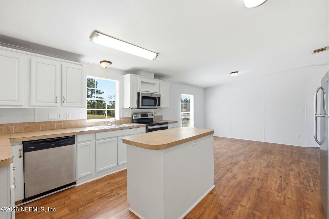 299 Cayenne Street, Interlachen, FL 32148 Photo