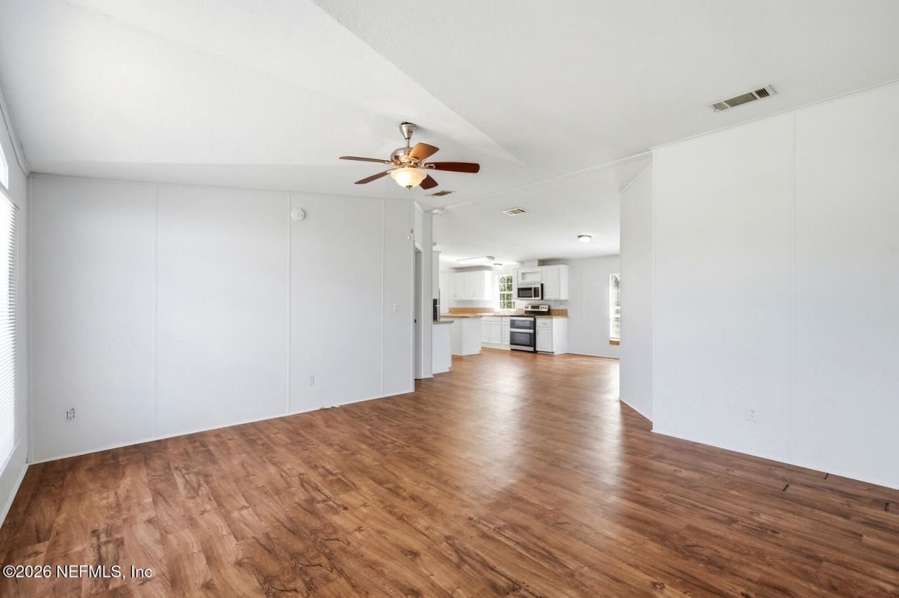 299 Cayenne Street, Interlachen, FL 32148 Photo